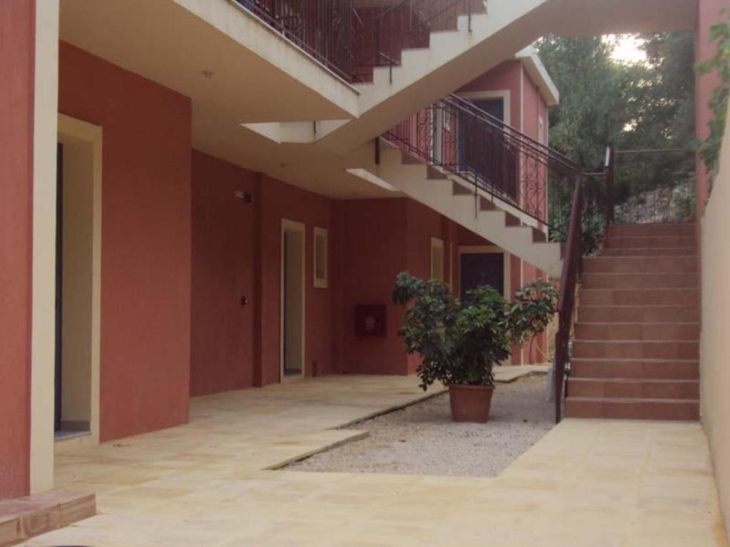 Anna Studios Lourdata  Exterior photo