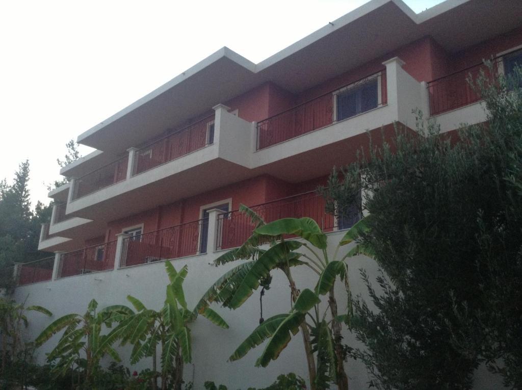 Anna Studios Lourdata  Exterior photo